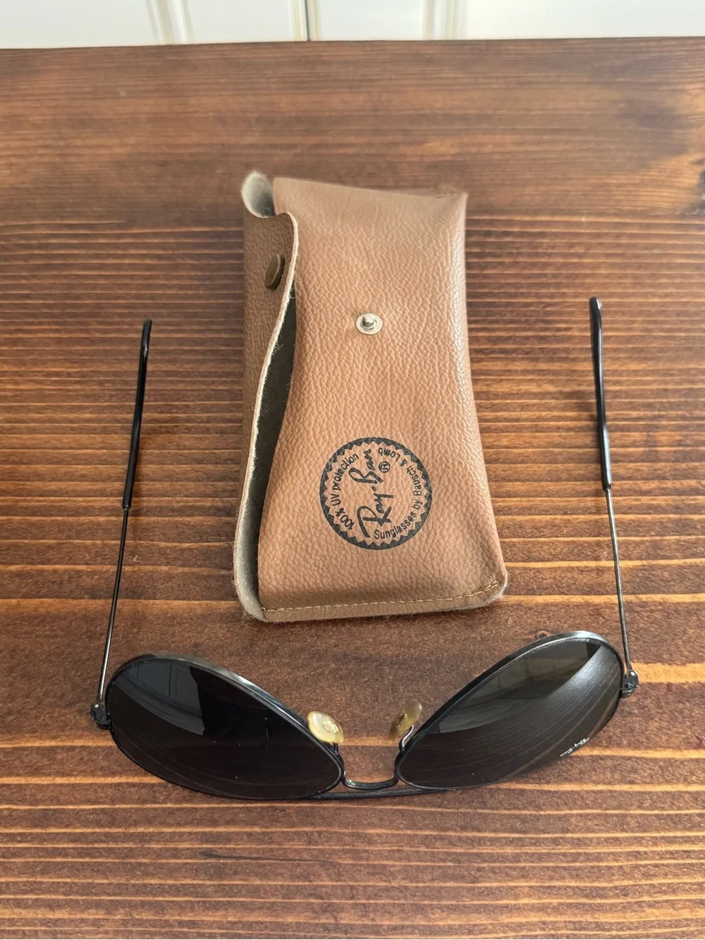 Vintage Ray-Ban B&L Aviator L2823 VUAS Black Sunglasses USA with Original Case